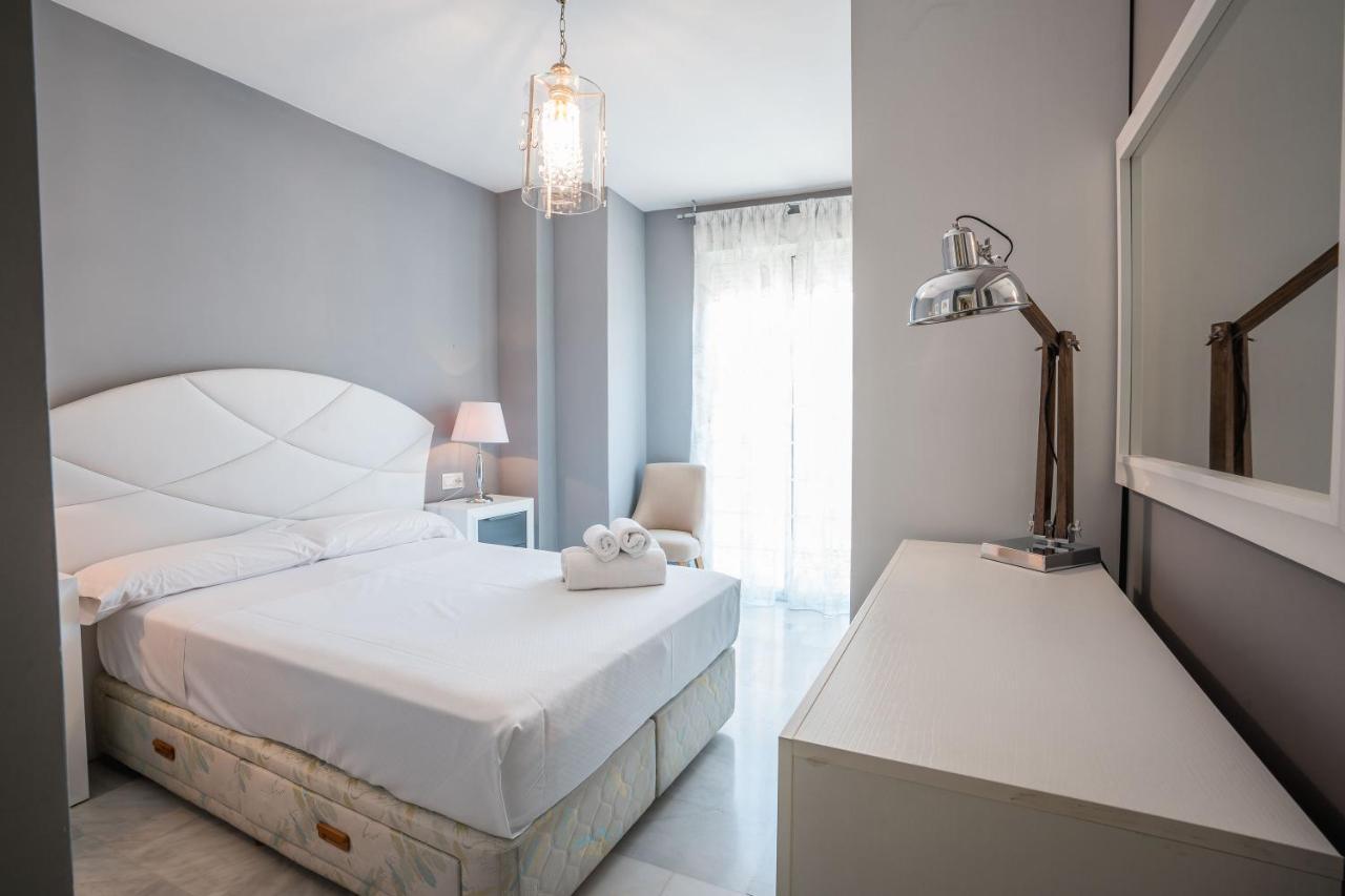 Ibericabeds Nueva De San Anton Apartment Granada Bagian luar foto