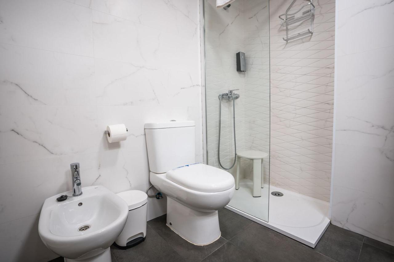 Ibericabeds Nueva De San Anton Apartment Granada Bagian luar foto