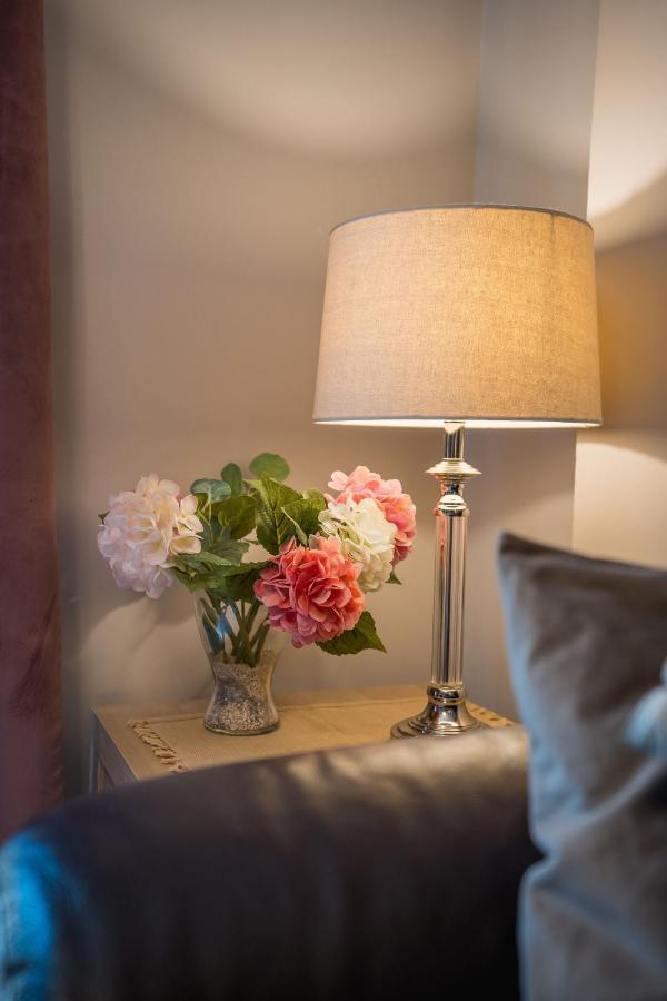 Ibericabeds Nueva De San Anton Apartment Granada Bagian luar foto